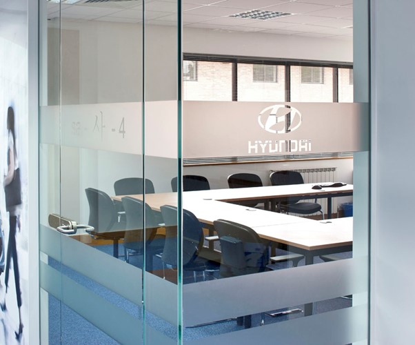 Glass Manifestation