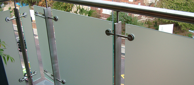 Stylish and effective privacy film for glass